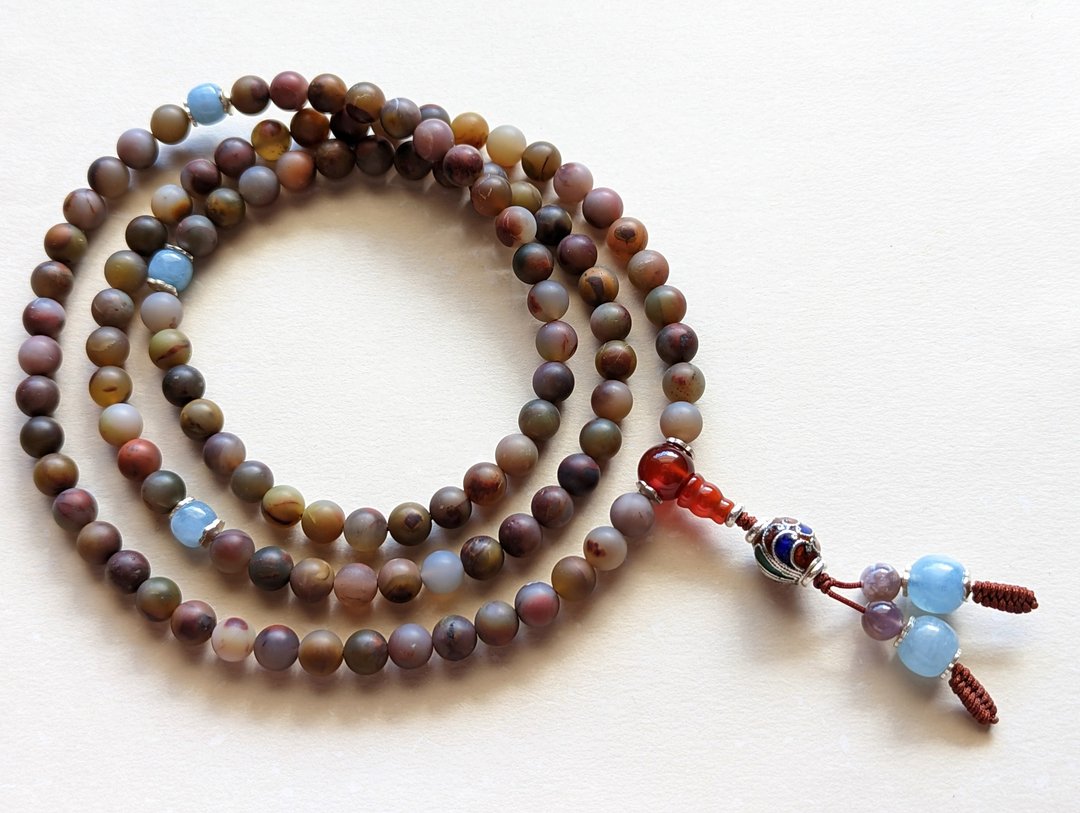 ORLI Jewelry 天然盐源玛瑙108颗念珠 老矿盐源玛瑙 海蓝宝桶珠 - 项链 - 半宝石 卡其色