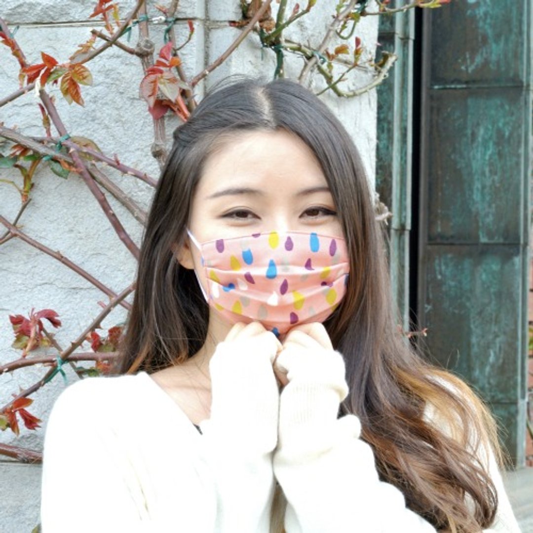 可洗涤、舒适且可爱的手工立体口罩 Rain Drops Pink 日本制造 交换礼物 | TEMARIYA - 口罩 - 棉．麻 粉红色