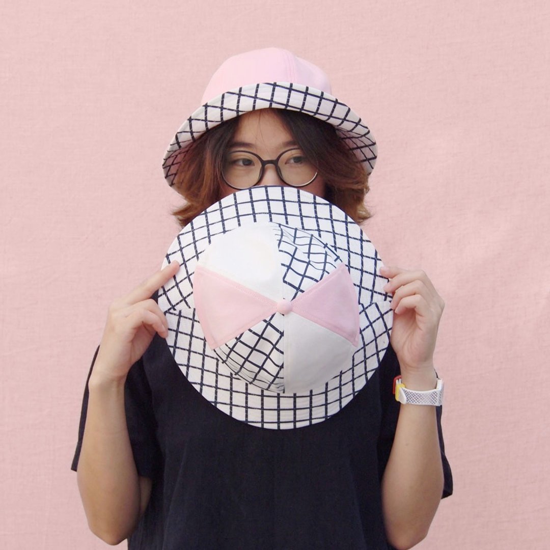 Couple bucket hats grid pattern pink and white colour  帽子 - 帽子 - 棉 粉红色
