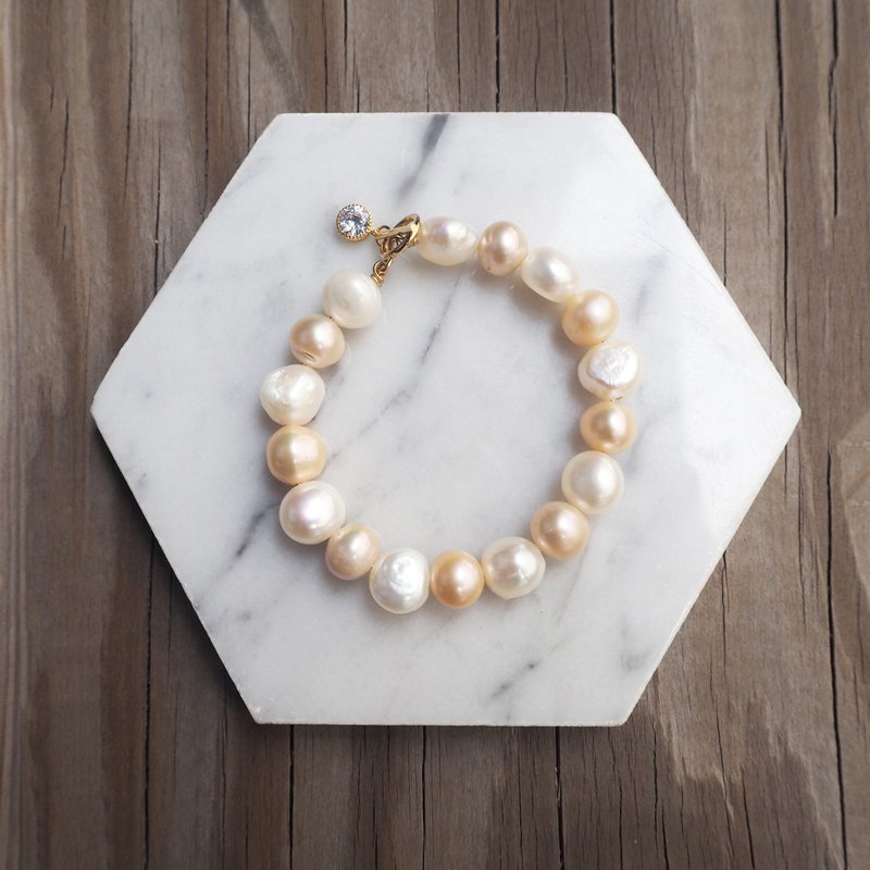 【Rachelle L.宝石系列】美人鱼 淡水珍珠金色手环手链 - 手链/手环 - 宝石 白色