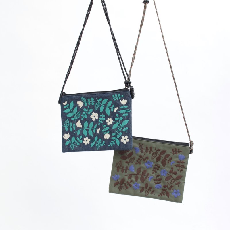 花花刺繍・サコッシュ - 化妆包/杂物包 - 棉．麻 蓝色
