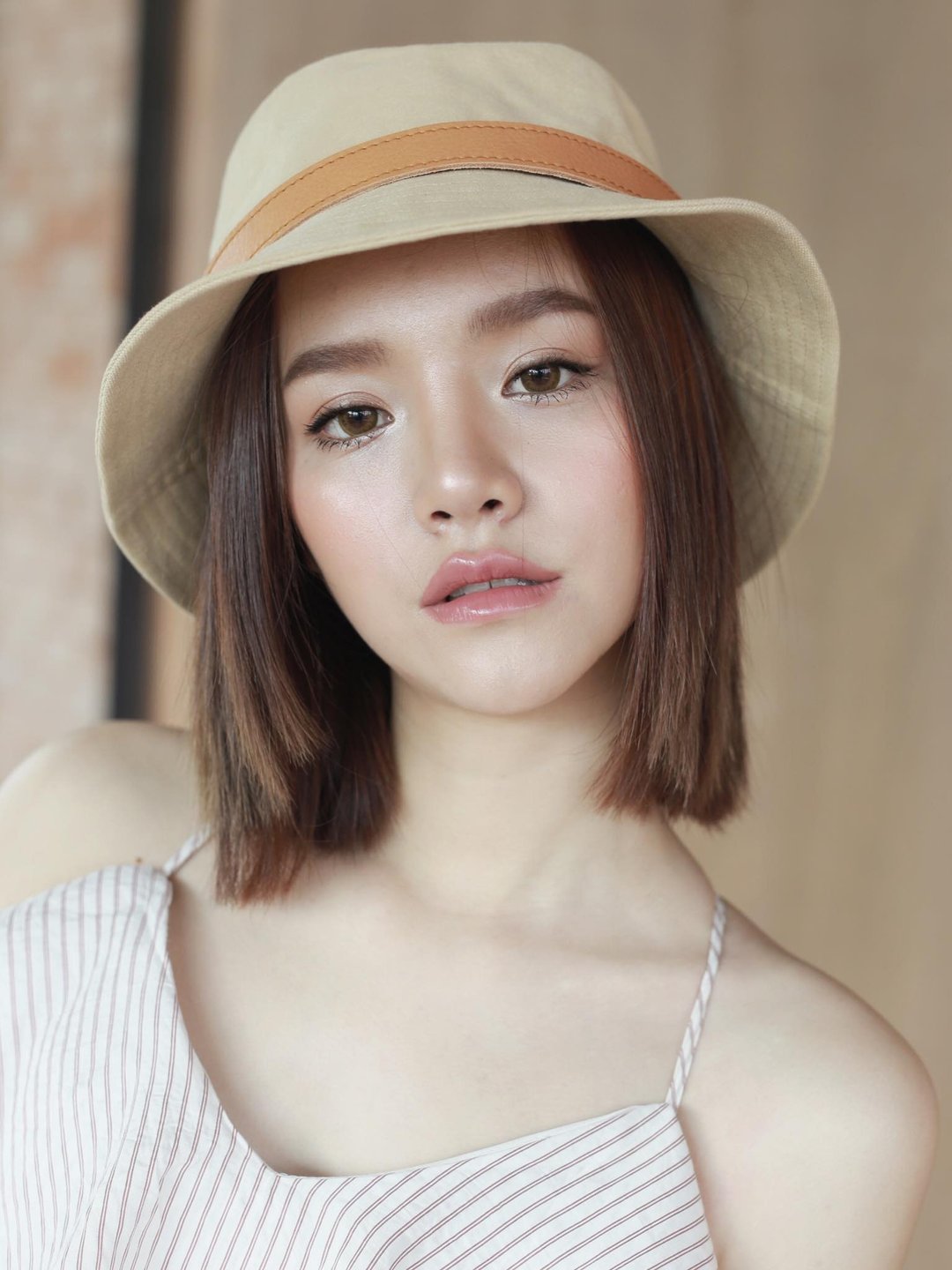 Canvas pork pie hat with leather strap - 帽子 - 棉 