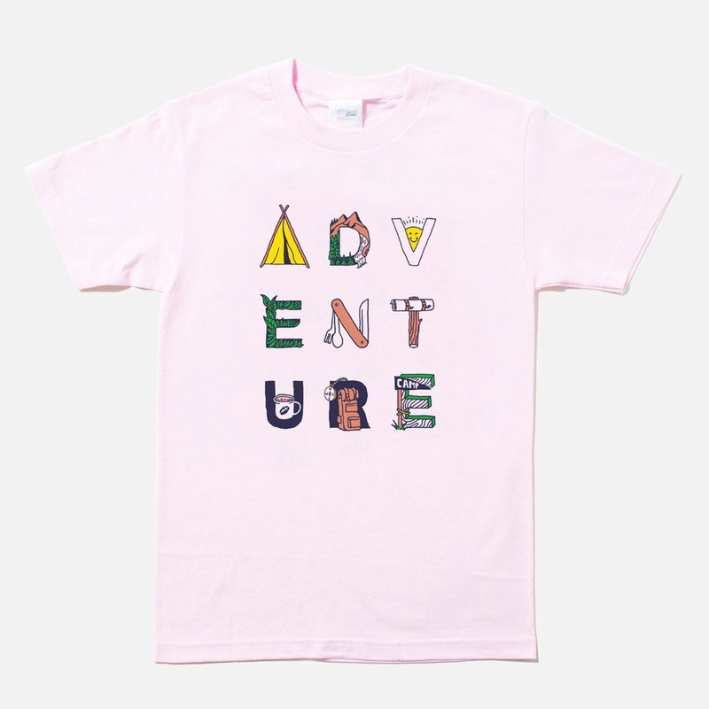 Adventure Typography 中性短袖T恤 浅粉 户外冒险探险运动露营 - 女装 T 恤 - 棉．麻 粉红色