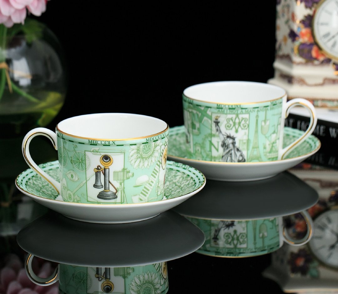 全新英国制Wedgwood 1998世纪千禧纪念骨瓷咖啡杯情侣结婚对杯 - 咖啡杯/马克杯 - 瓷 