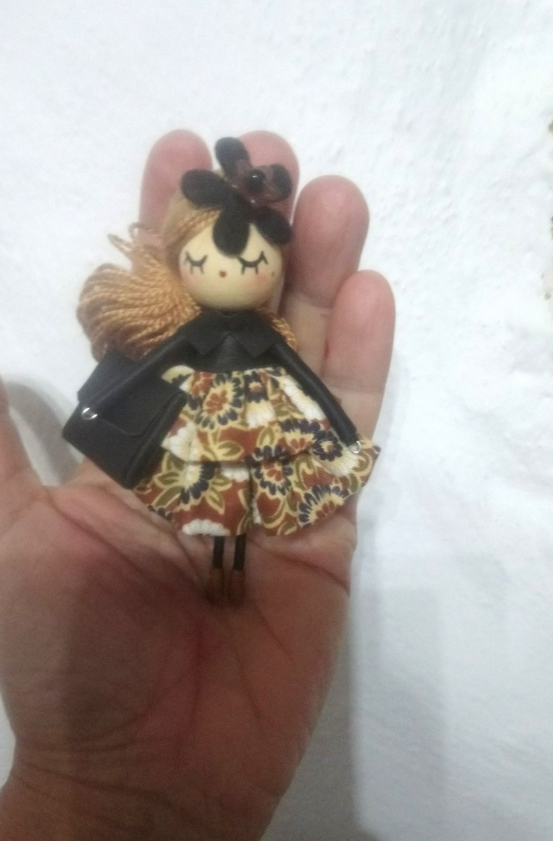 Brooch doll - 胸针 - 木头 咖啡色