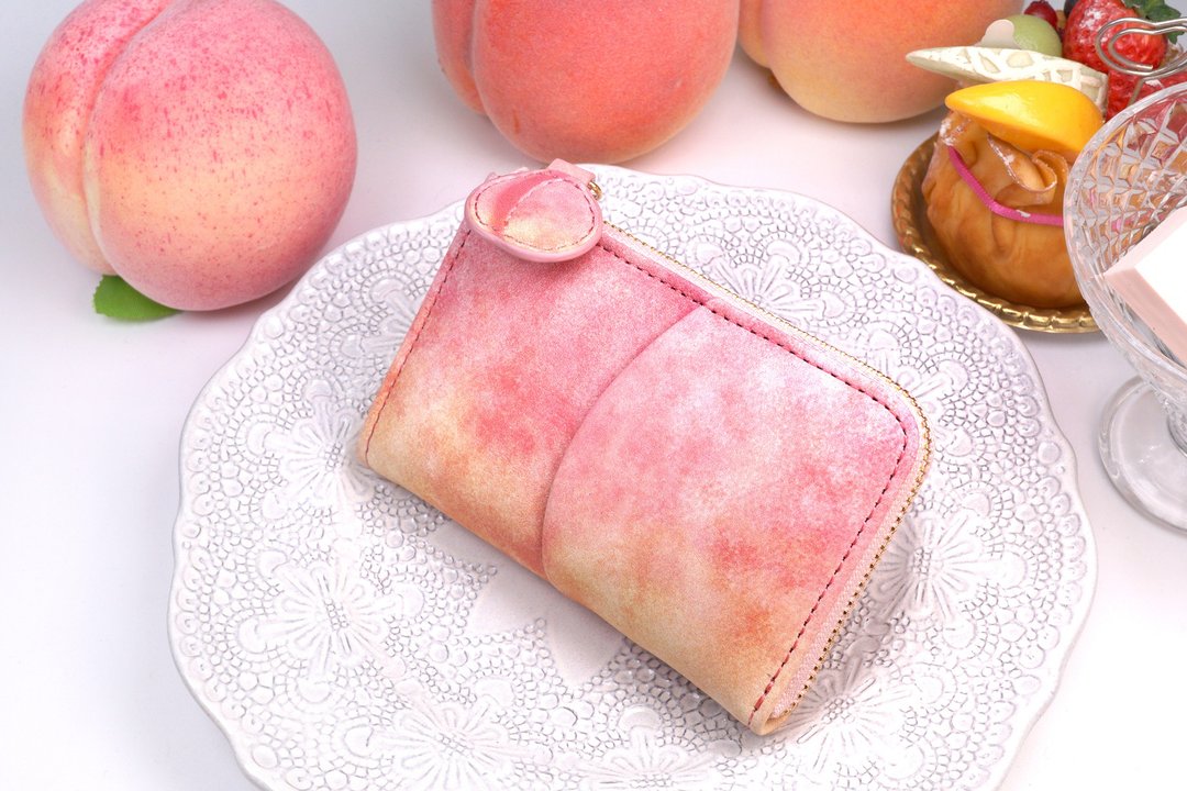 Multi-functional key case with peach to the touch Made of cowhide - 钥匙链/钥匙包 - 真皮 粉红色