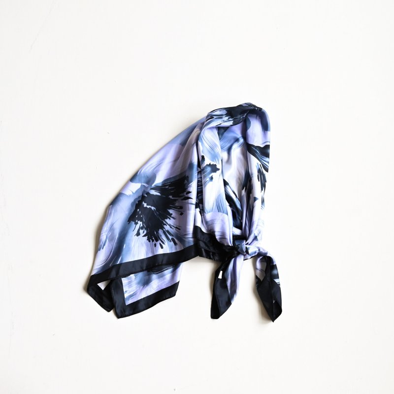 【蛋植物古着】花芸流线印花古着丝巾 - 丝巾 - 其他人造纤维 蓝色