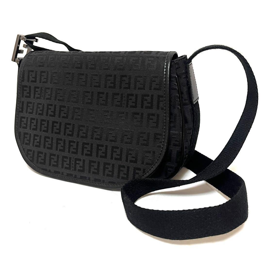 正品 FENDI 芬迪 肩背包 zucca FF 帆布 黑色 8BR320 二手 日本直送 - 侧背包/斜挎包 - 其他材质 黑色