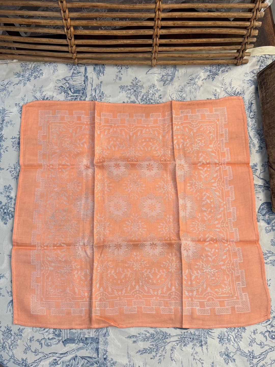 40467-迷人法国古董手工绣橘色桌巾 50 x 50  cm - 餐垫/桌巾 - 棉．麻 