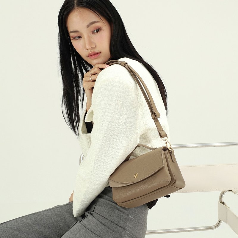 Megan (花生棕): 斜背包, 牛皮, 棕色, 轻巧, 迷你包 - 手提包/手提袋 - 真皮 卡其色