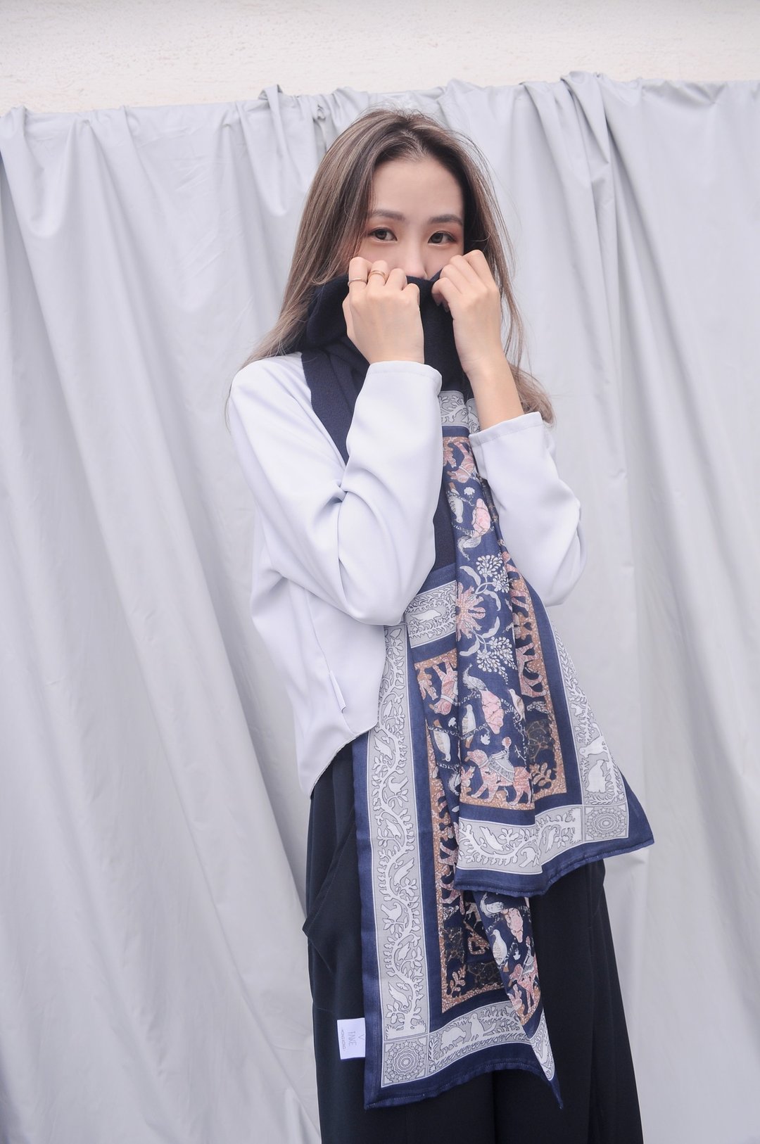 Cashmere Bandana Scarf (蓝色羊绒拼小动物印花棉巾) - 其他 - 羊毛 蓝色