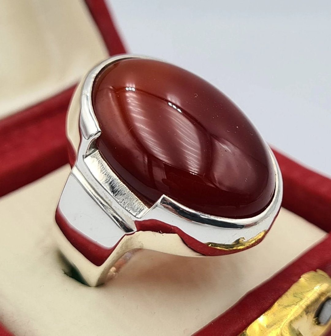 Unisex Agate Ring, made with genuine agate and sterling silver. Handmade jewelry. - 戒指 - 宝石 红色