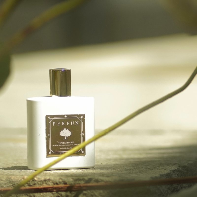 【保养型精油】挪威精灵之路 木质调身体油 l 宁静片刻 放松专注 - 身体护肤/按摩油 - 玻璃 