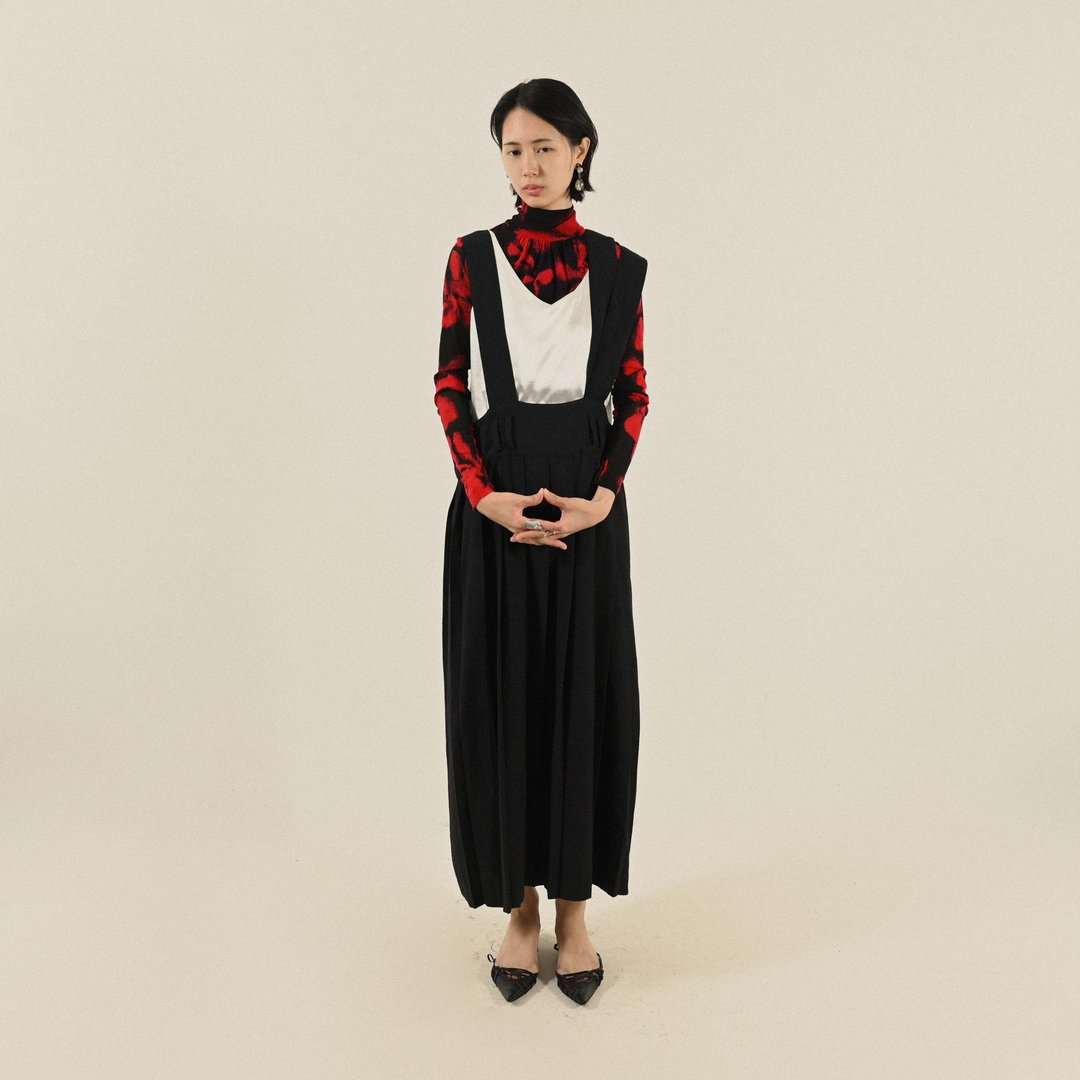 【NaSuBi Vintage】日本制造型肩带百褶古着吊带裙 - 洋装/连衣裙 - 其他人造纤维 黑色