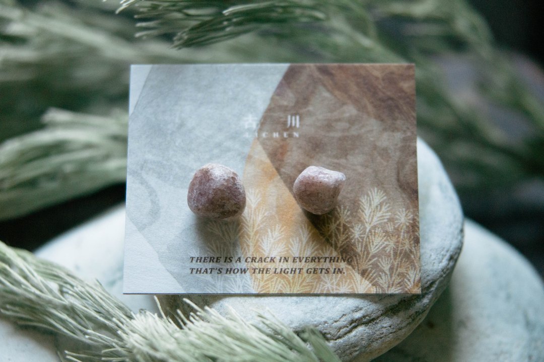 CRACK | 矿物系耳环 |  EARRINGS - 耳环/耳夹 - 玉石 粉红色