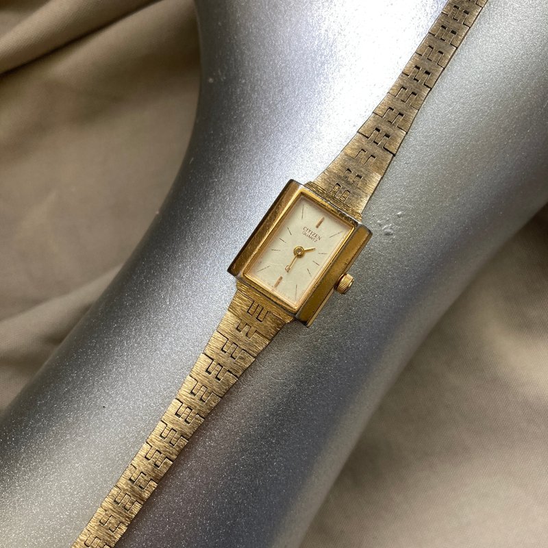 CITIZEN 斜度方形金表壳 线状时标 早期特制表带 古董表 vintage - 女表 - 其他金属 金色