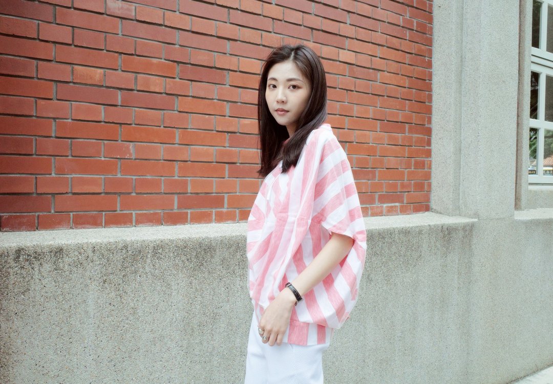 UUIN   _ 立体裁剪不对称上衣 - 女装上衣 - 棉 粉红色