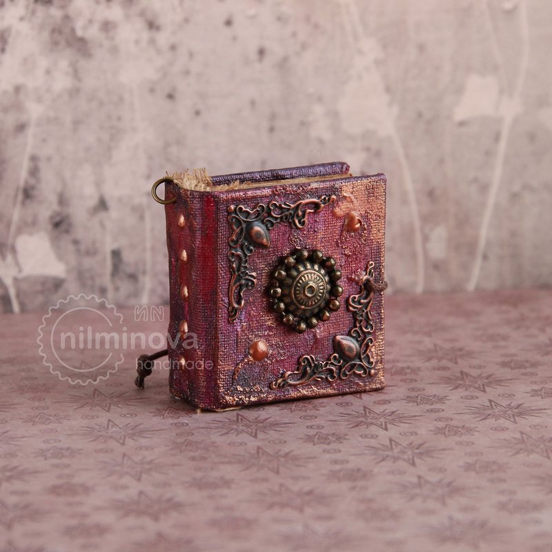 Tiny book pendant Mini book Miniature journal Tiny necklace keychain Book lover - 项链 - 环保材料 红色