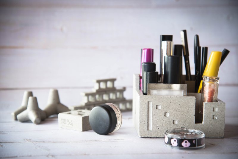 水泥口红收纳盒 置物盒 建筑 迷宫 - 收纳用品 - 水泥 灰色