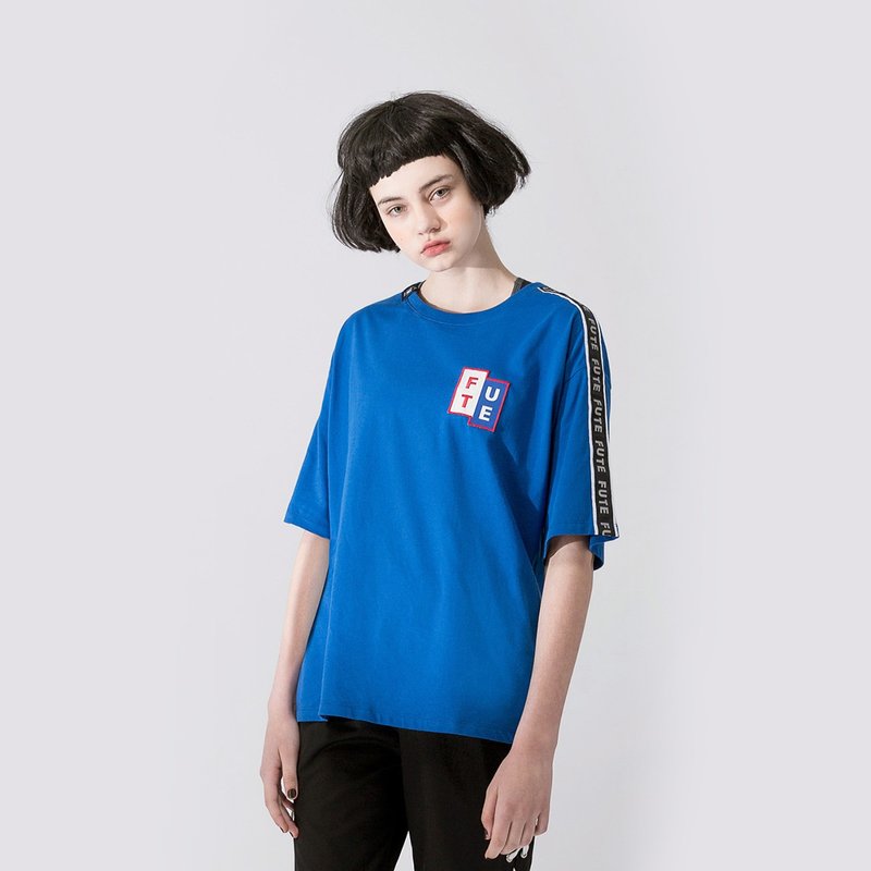 【中性款】 宽松落肩 反光织带多色t-shirt / 宝蓝 - 女装 T 恤 - 棉．麻 蓝色