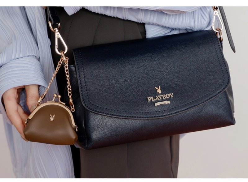 PLAYBOY - 斜背包 Striking系列 - 深蓝色 - 侧背包/斜挎包 - 真皮 蓝色