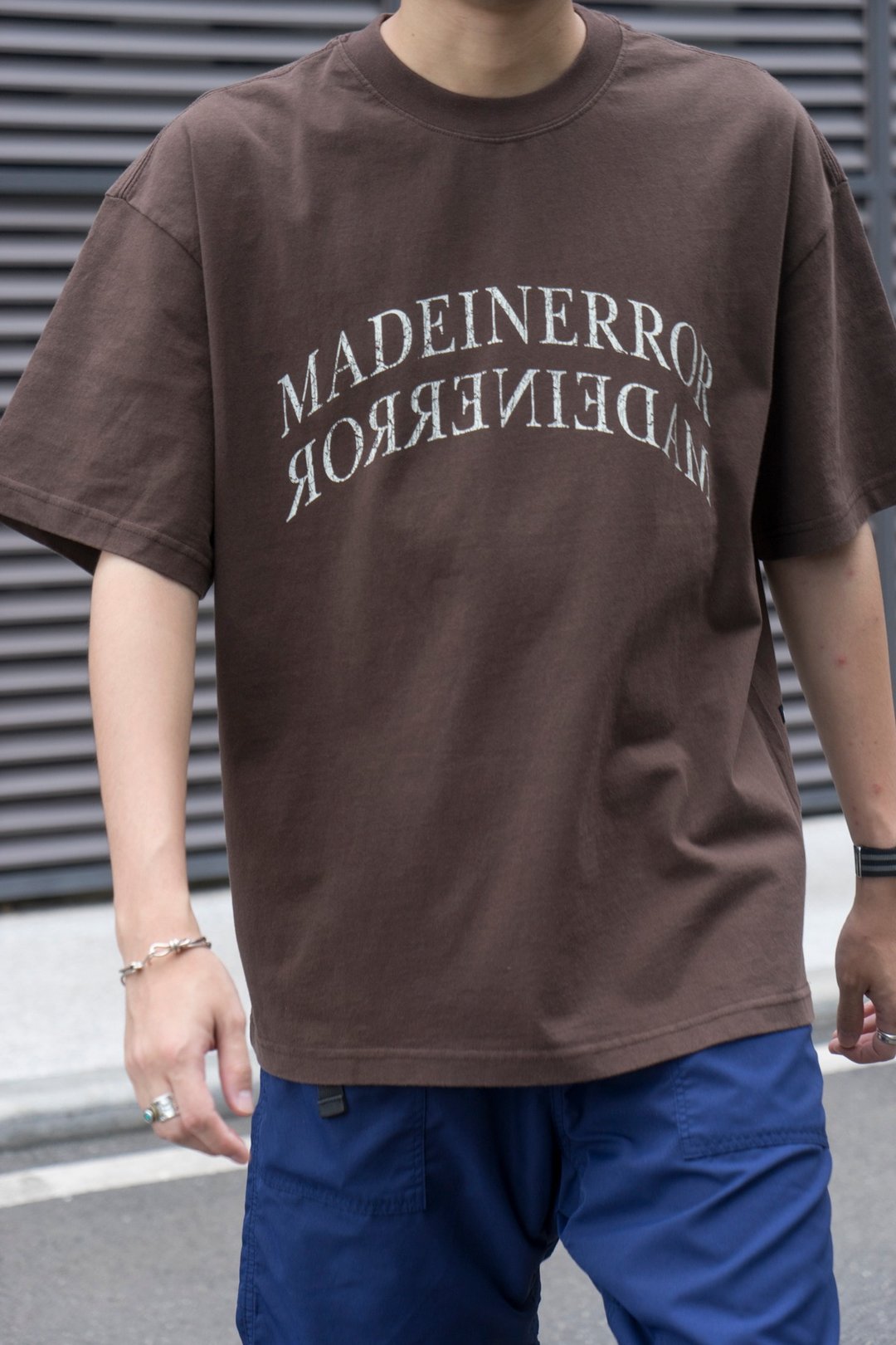 T-SHIRT 夏季英文裂紋印花短袖TEE恤 舒適面料寬鬆質感設計 - 男装上衣/T 恤 - 棉 多色