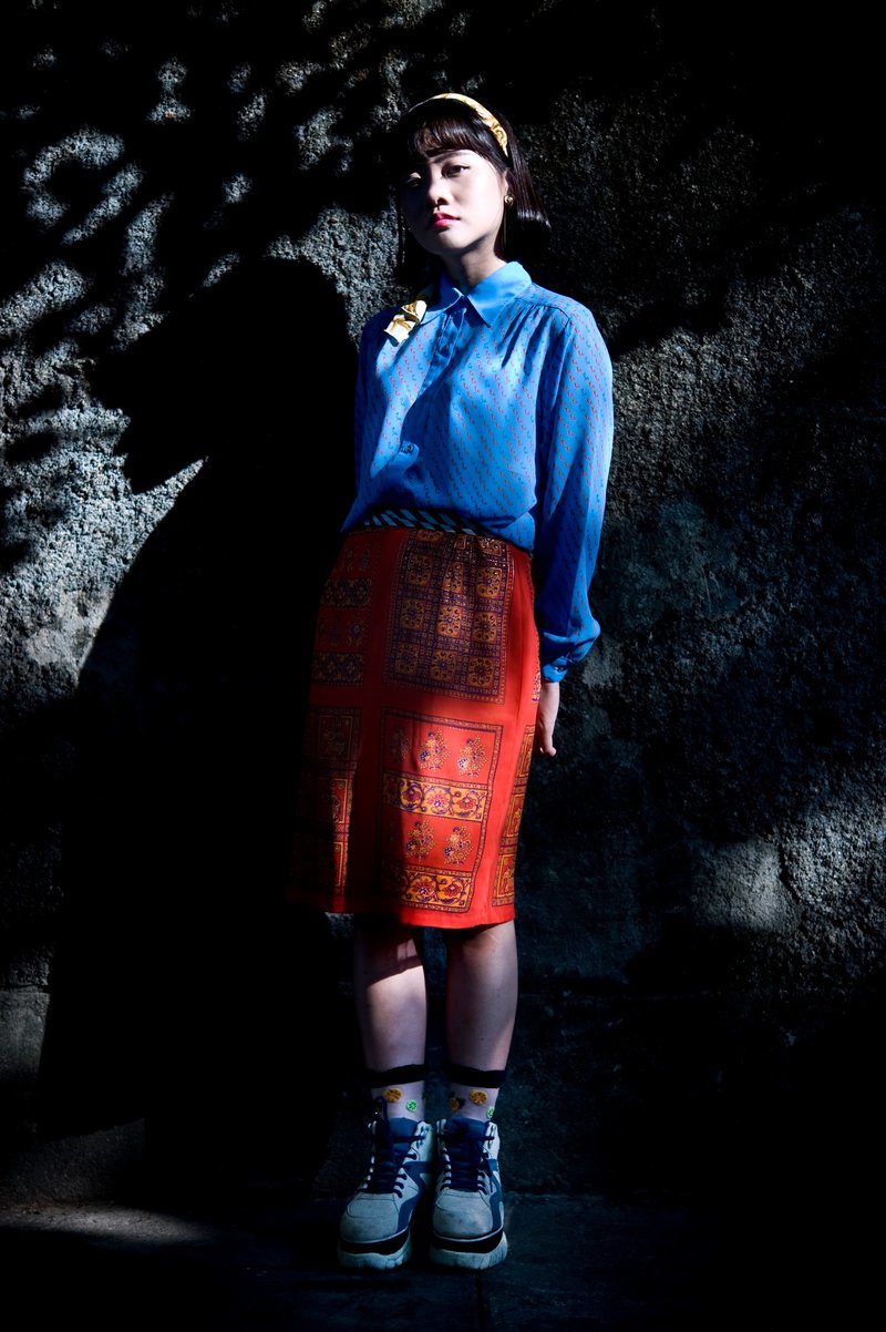 Vintage 橘红色特殊烫金图腾日本古着窄裙 - 裙子 - 聚酯纤维 红色