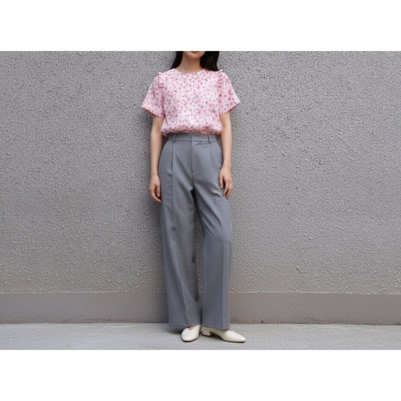 肩部荷叶边装饰 桃红色 修身款上衣 - 女装上衣 - 棉．麻 粉红色