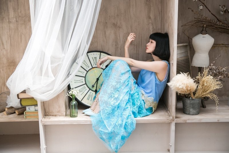 马克要当仙女 蕾丝吊带与雪纺刺绣外罩套组 - 洋装/连衣裙 - 棉．麻 蓝色