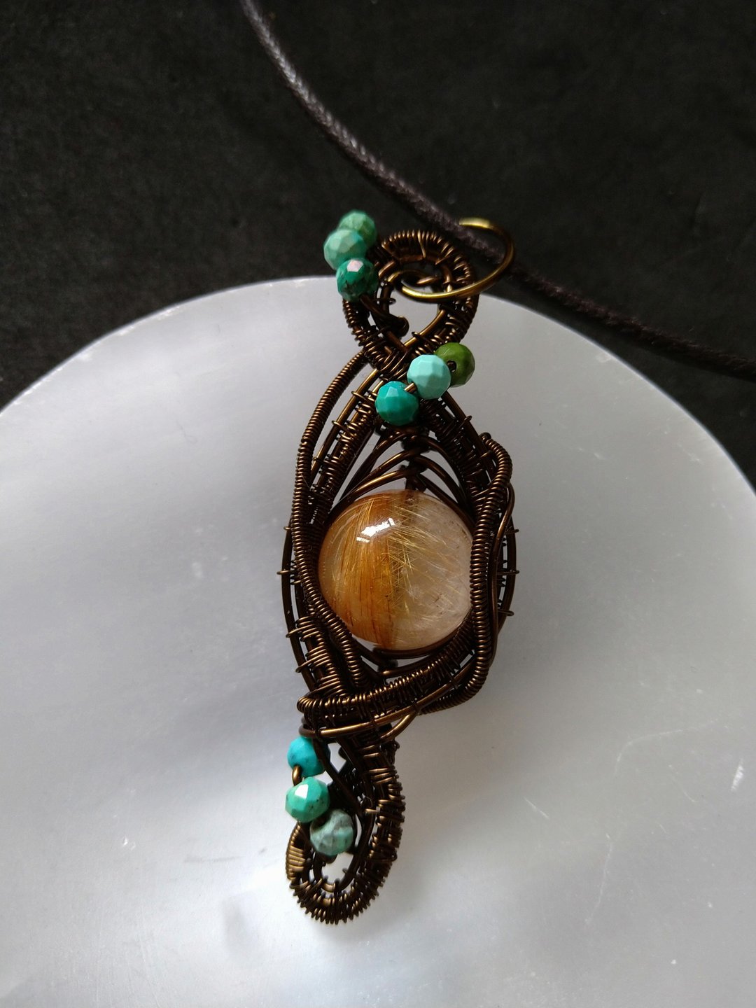 **金发晶 绿松石 / 祈福** 水晶 矿石吊坠 项链 金属编织 - 项链 - 玉石 金色