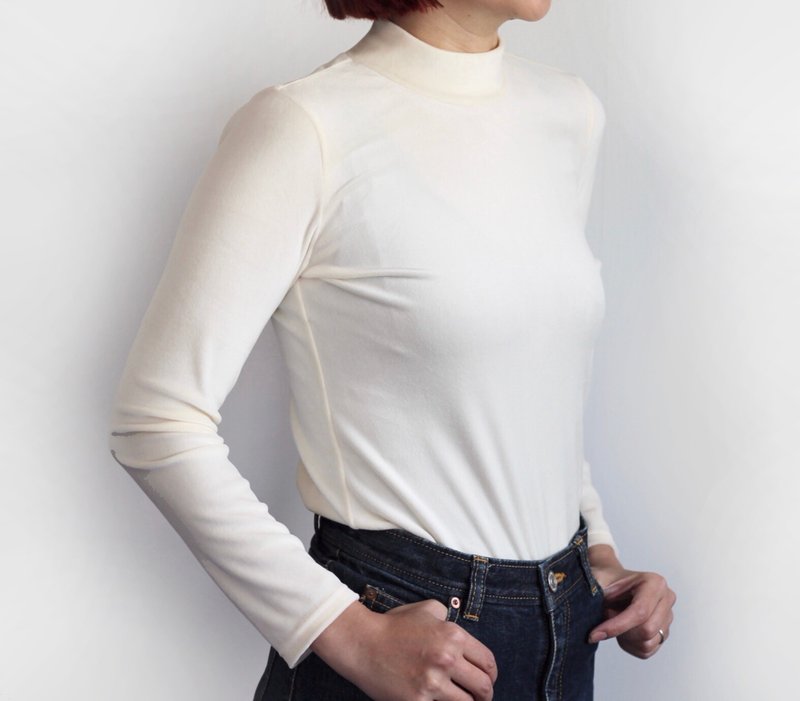 丝滑弹性丝绒 讲究版型设计 成熟女性高领 T 恤【提供尺寸/颜色选择】 - 女装 T 恤 - 聚酯纤维 白色