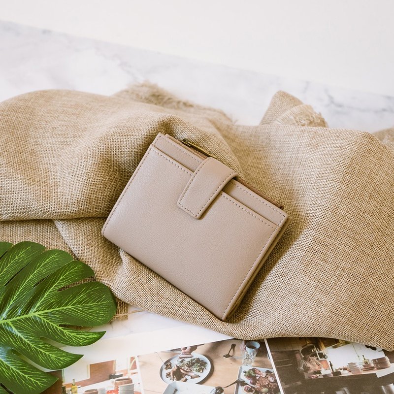 【礼盒】真皮率性多功能中夹 X0022 杏 - 皮夹/钱包 - 真皮 卡其色