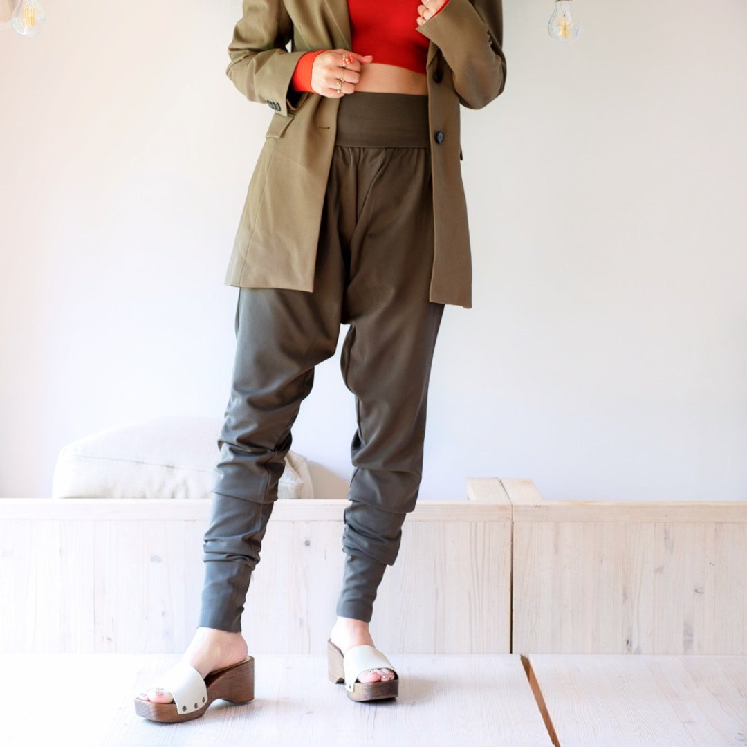 Rakuchin x beautiful-eyed pants | Khaki - 女装长裤 - 其他材质 咖啡色