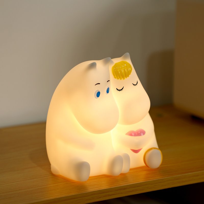 【热销新品】VIPO 噜噜米拥抱恋人造型小夜灯 - 灯具/灯饰 - 塑料 