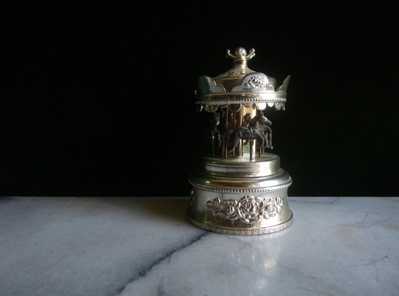 【老时光 OLD-TIME】早期日本制厚镀银旋转木马音乐盒 - 摆饰 - 其他材质 咖啡色