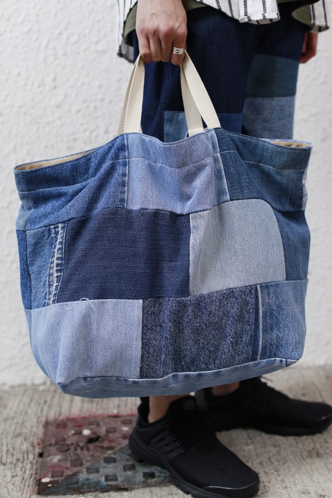 Patchwork Denim Tote Bag 牛仔拼布大袋 - 手提包/手提袋 - 棉 