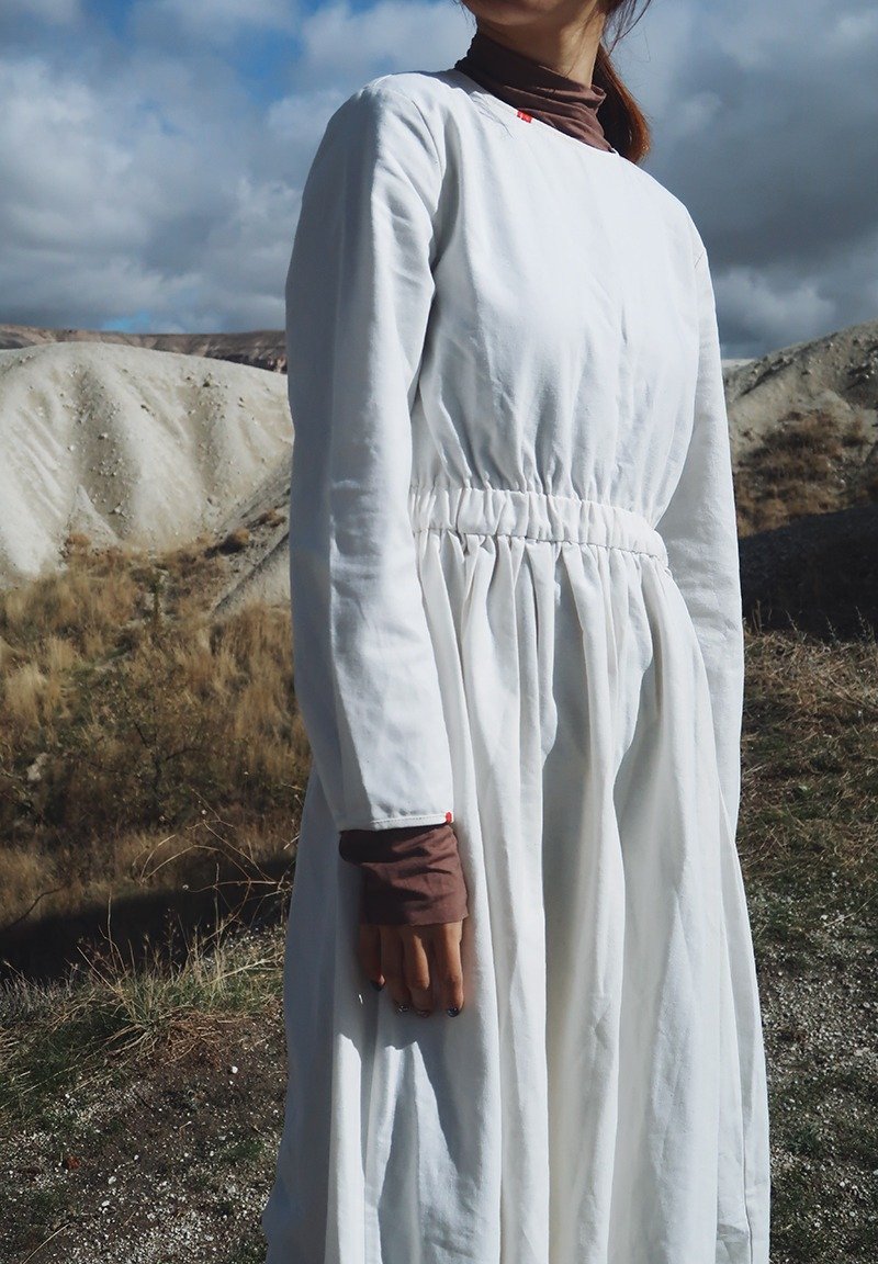 刺子绣高腰蓝染连衣裙 中厚纯棉收腰毛边 白色 indigo 秋冬新品 - 洋装/连衣裙 - 棉．麻 蓝色