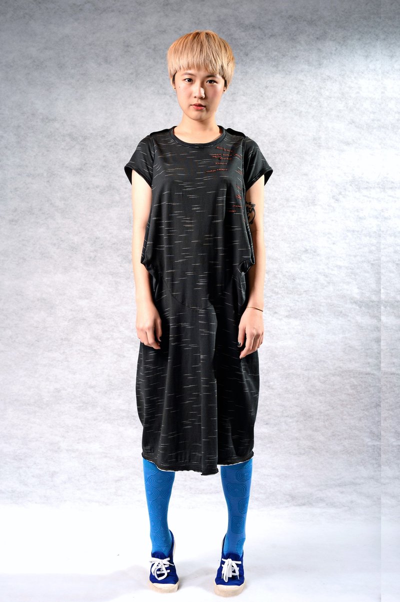 立体减裁*温感手缝* 显瘦洋装(黑/绿2色) - 洋装/连衣裙 - 棉．麻 多色