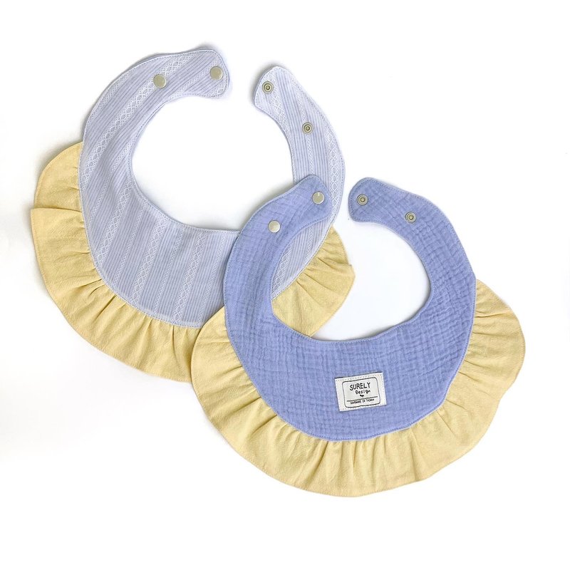 克萝伊抱着郁金香花束 | 提花花边口水巾围兜 - 围嘴/口水巾 - 棉．麻 蓝色