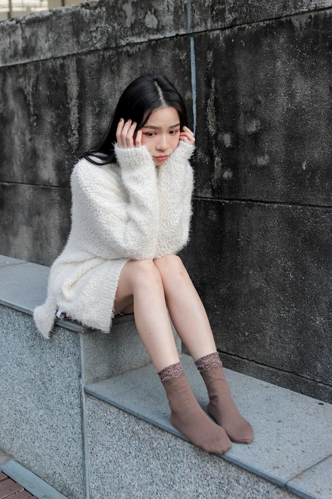 Unni蕾丝推推袜棉袜 袜子 鞋履袜品 socks 中筒袜 保暖 冬天袜 - 袜子 - 棉 灰色
