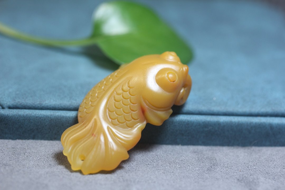 【年年有余】精品黄蜡石雕刻如鱼得水挂件挂饰吊坠送礼自戴佳品 - 项链 - 玉石 橘色