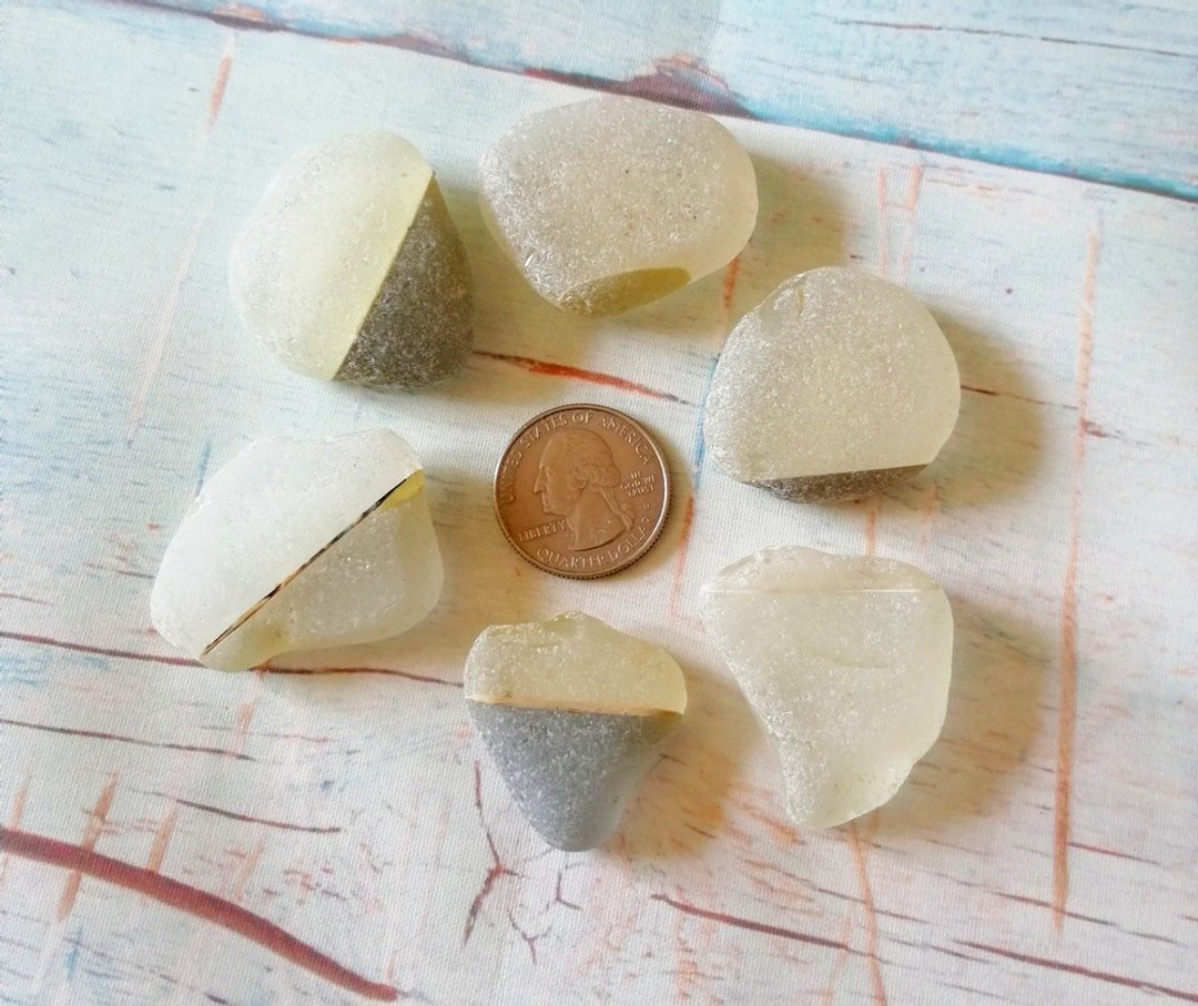 Genuine Sea glass Jewelry.TV glass.Rare Sea glass decor TV screen Beach finds - 陶艺 - 玻璃 灰色