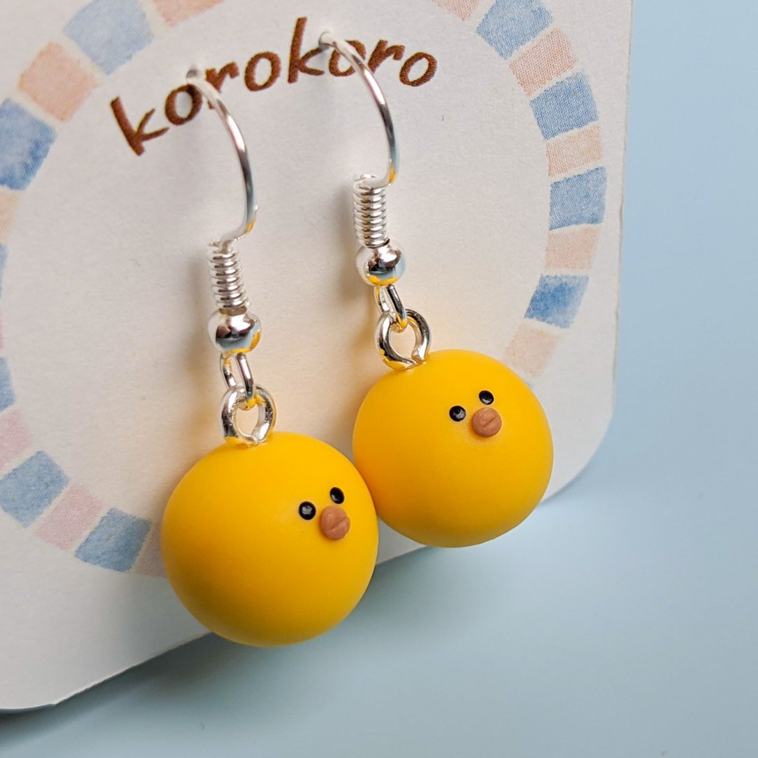 Korokoro Chick Earrings - 耳环/耳夹 - 粘土 黄色