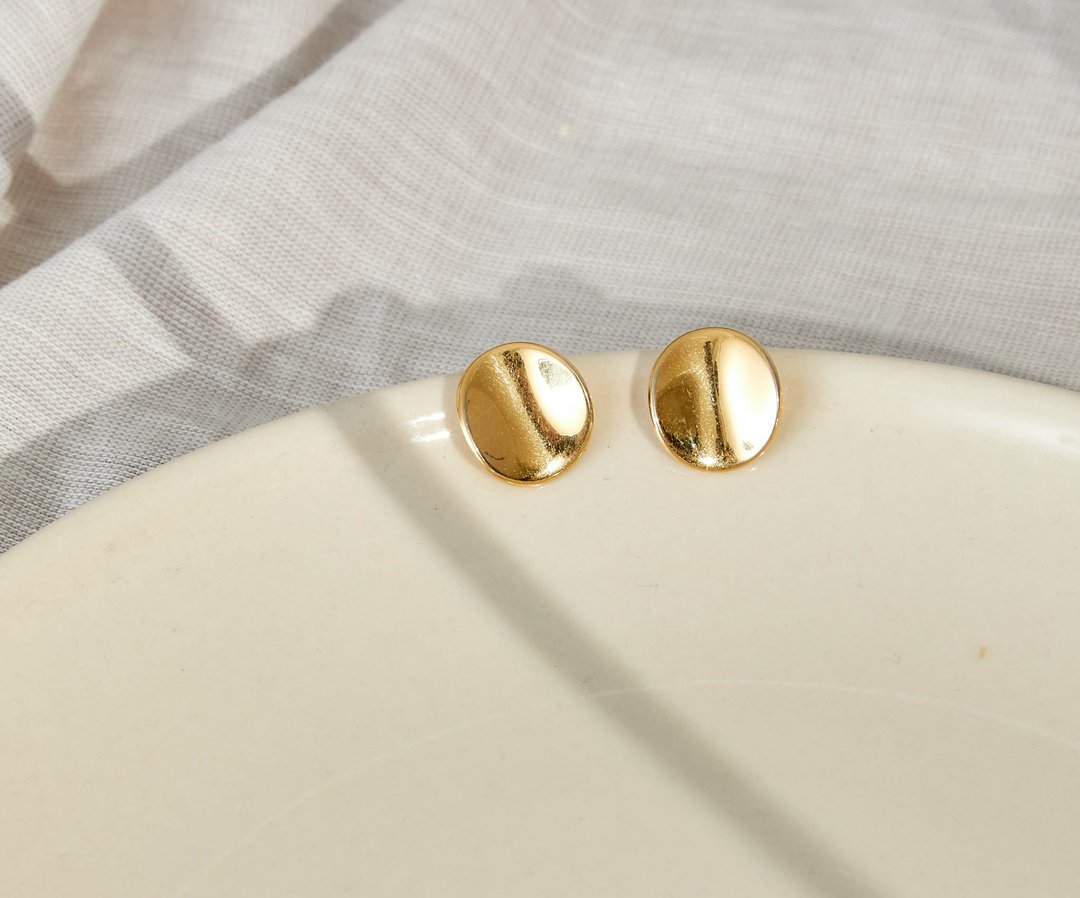 【美国带回 西洋古董饰品】1970年代复古Avon 金色花瓣 典雅耳环 - 耳环/耳夹 - 其他金属 