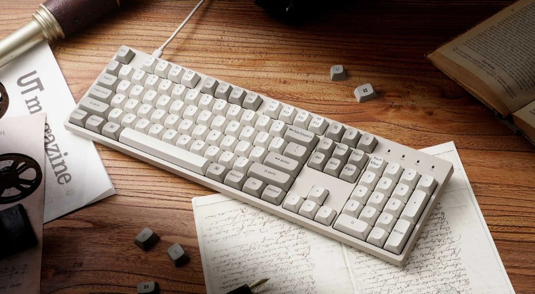 Keychron C2 Pro 8K RGB Backlight 有线机械键盘 - 电脑配件 - 聚酯纤维 灰色