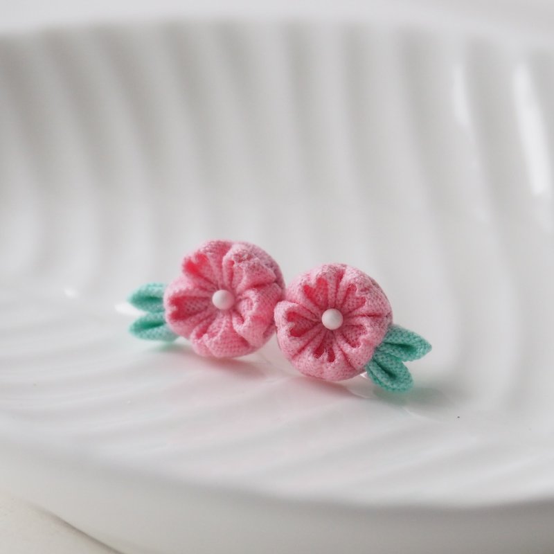 【花恋季节: 樱花记忆】粉红樱花定制耳环耳夹 14kgf 925 - 耳环/耳夹 - 棉．麻 粉红色