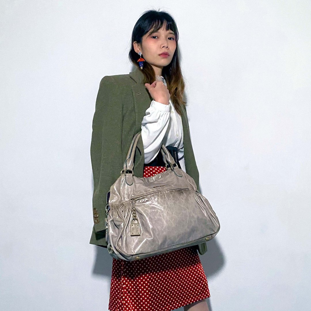 中古MIU MIU杏色真皮手袋手提包 状态优良 贵妇风意大利二手古着 - 手提包/手提袋 - 真皮 卡其色