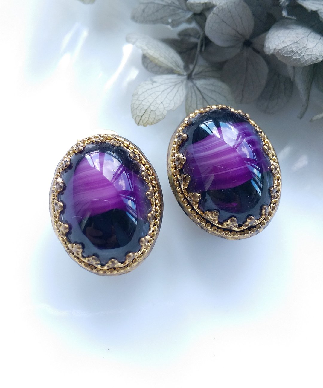 Vintage Jewelry 西洋古董饰品  深紫仿玛瑙纹 夹式耳环 - 耳环/耳夹 - 其他金属 金色