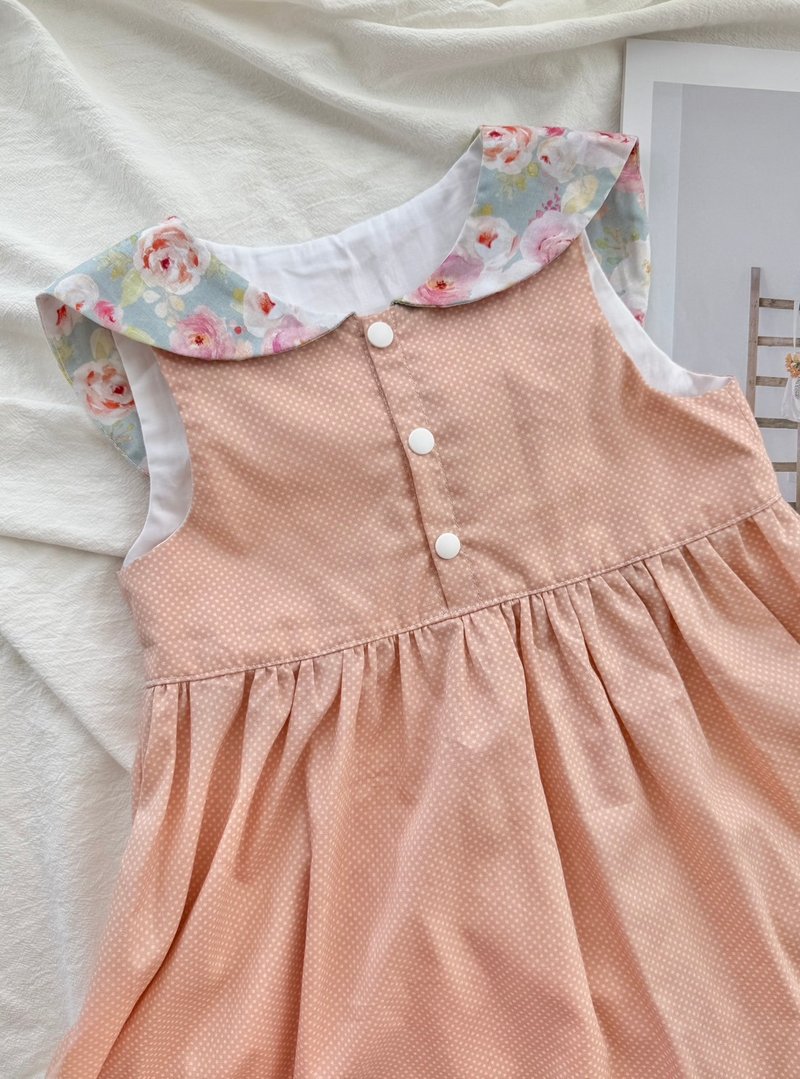 森の角落 童话玫瑰 兔耳领小洋装 - 童装裙 - 棉．麻 