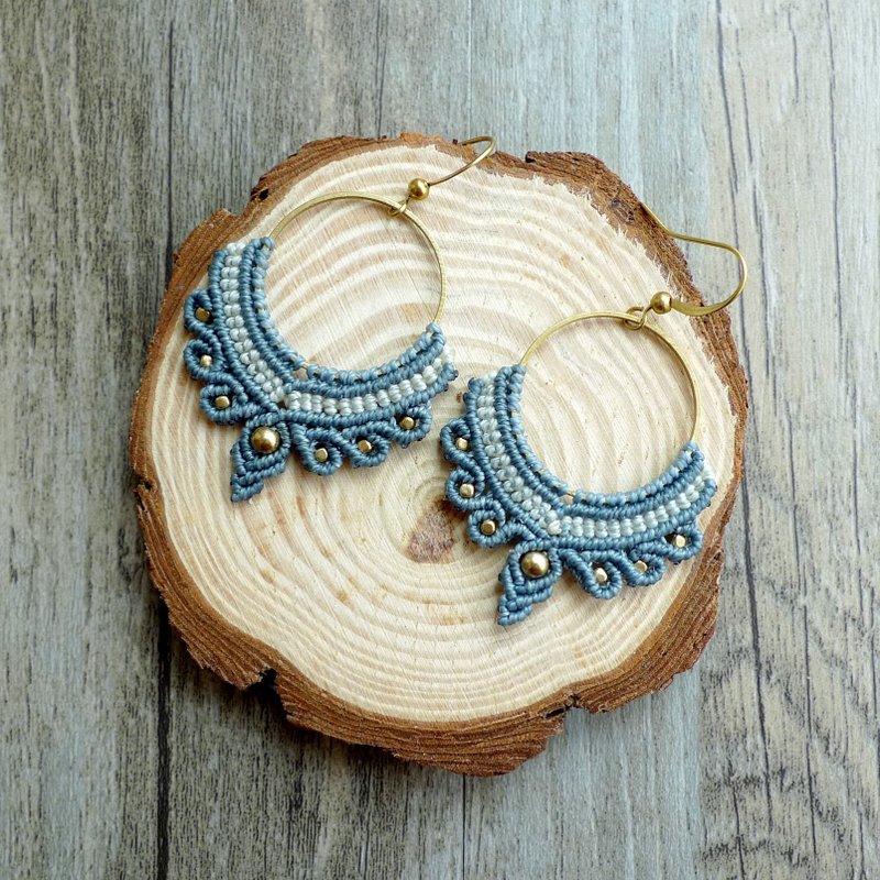 Misssheep-A09-灰白花漾民族风南美蜡线编织黄铜珠耳环  - 耳环/耳夹 - 其他材质 灰色